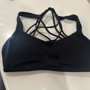 Black size 2 free to be wild sports bra